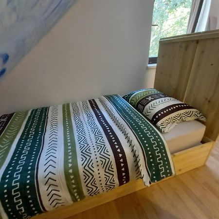 The Riverside Chill Hostel Блед Екстериор снимка