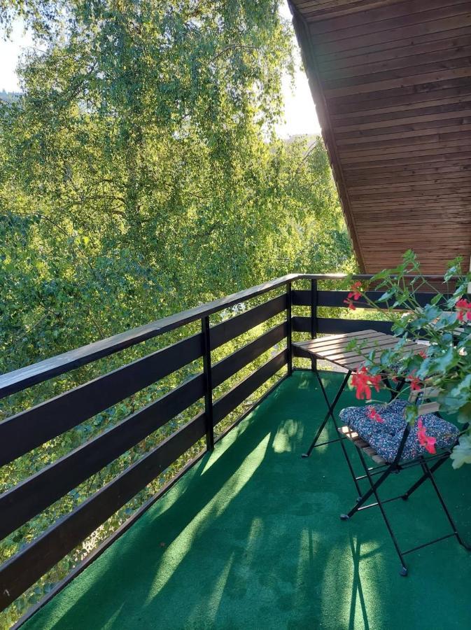 The Riverside Chill Hostel Блед Екстериор снимка